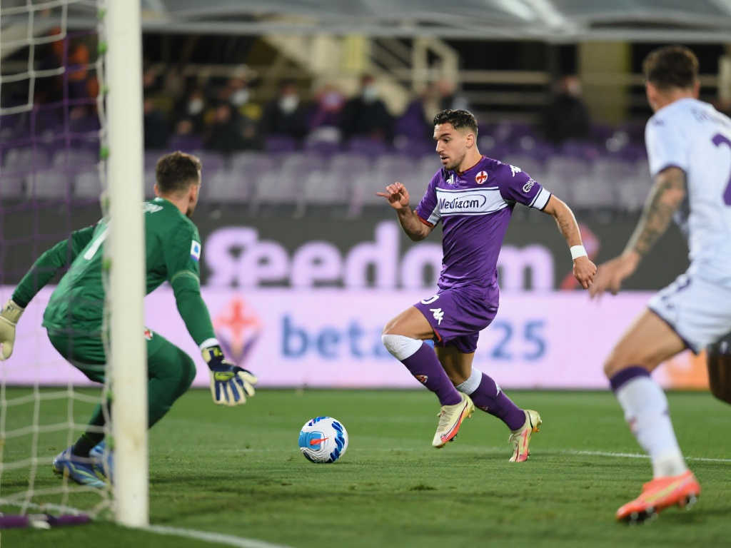 位于卢塞尔 位于卢塞尔